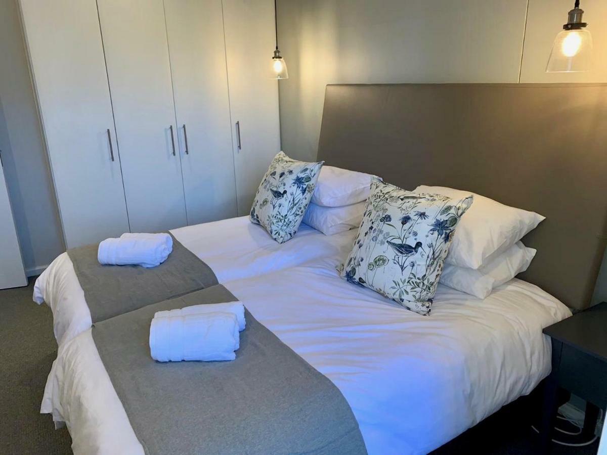 Oyster Lagoon Villa - Luxurious 2 Bed Apartment In Книсна Екстер'єр фото