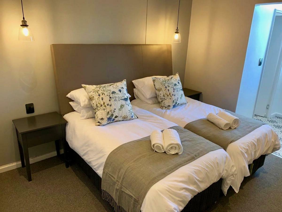 Oyster Lagoon Villa - Luxurious 2 Bed Apartment In Книсна Екстер'єр фото