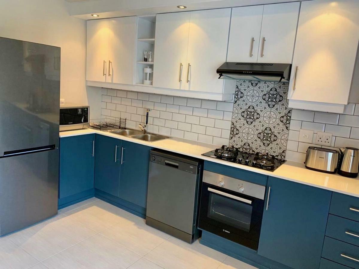Oyster Lagoon Villa - Luxurious 2 Bed Apartment In Книсна Екстер'єр фото