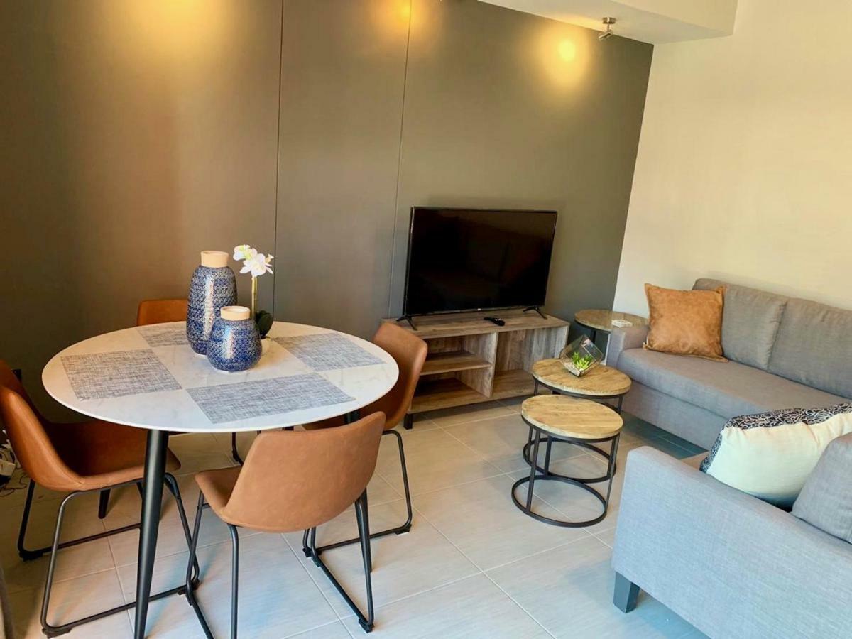Oyster Lagoon Villa - Luxurious 2 Bed Apartment In Книсна Екстер'єр фото